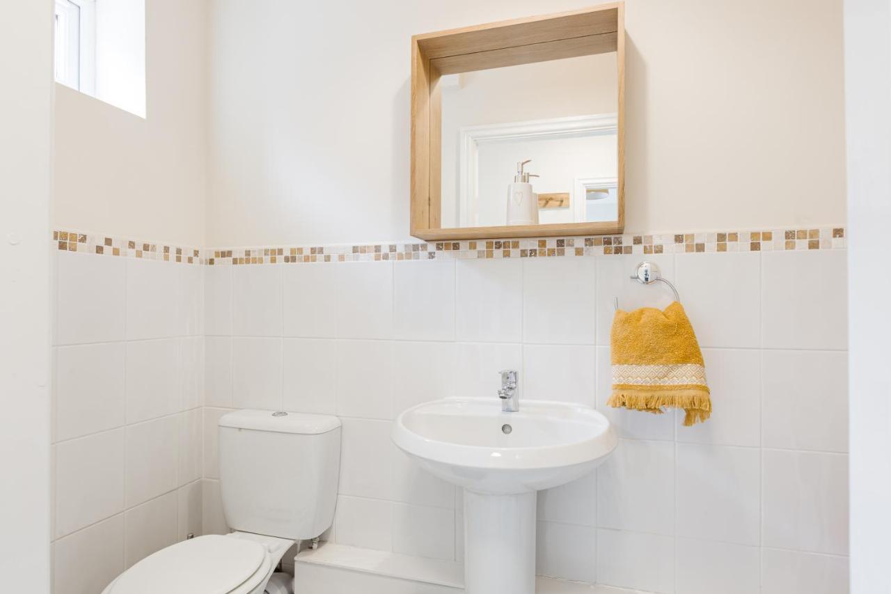 Oxheys House - 5 Bedrooms Contractors Parking Preston  Buitenkant foto